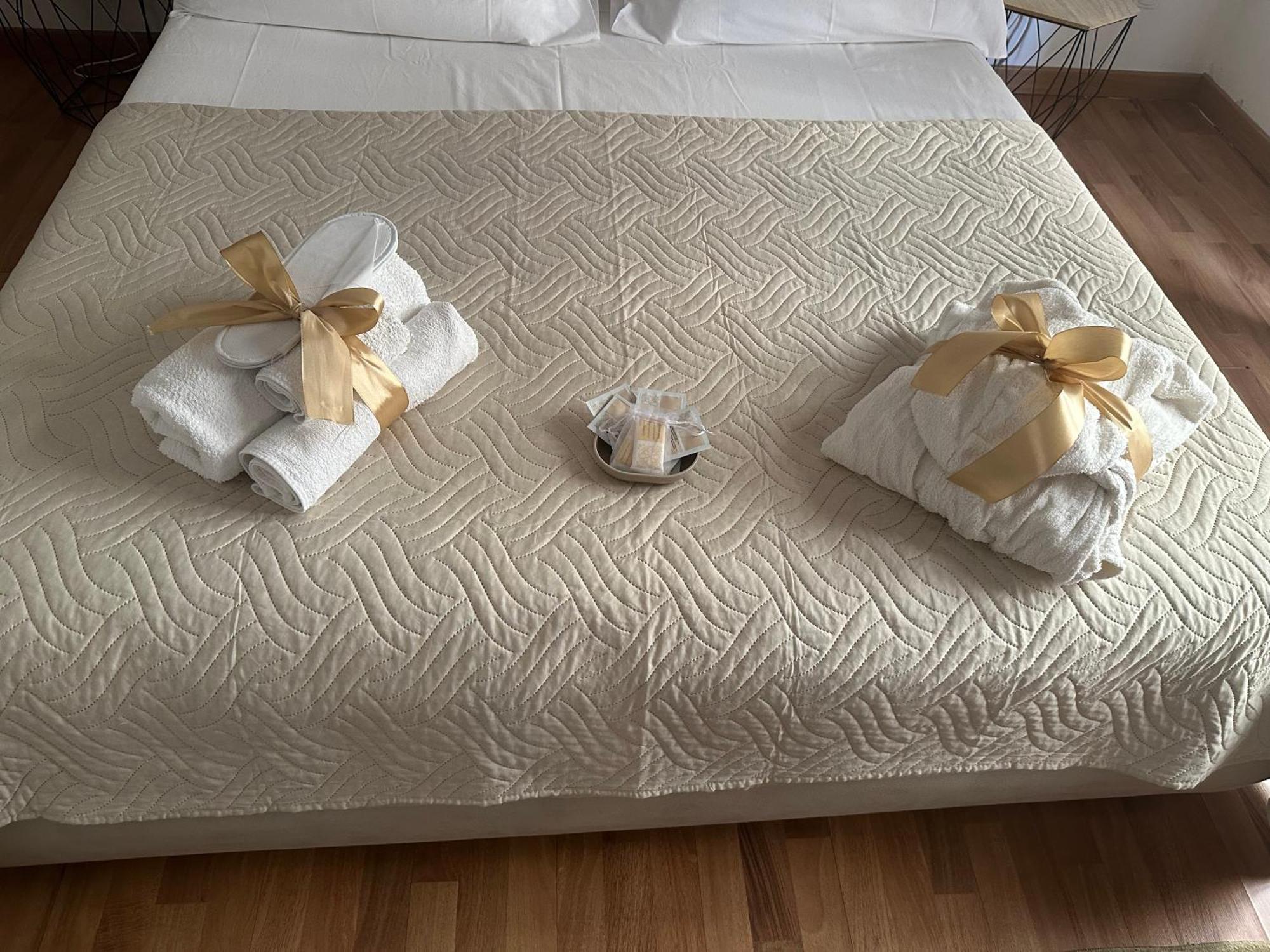 Apartment Golden House - Trilocale Nel Cuore Di